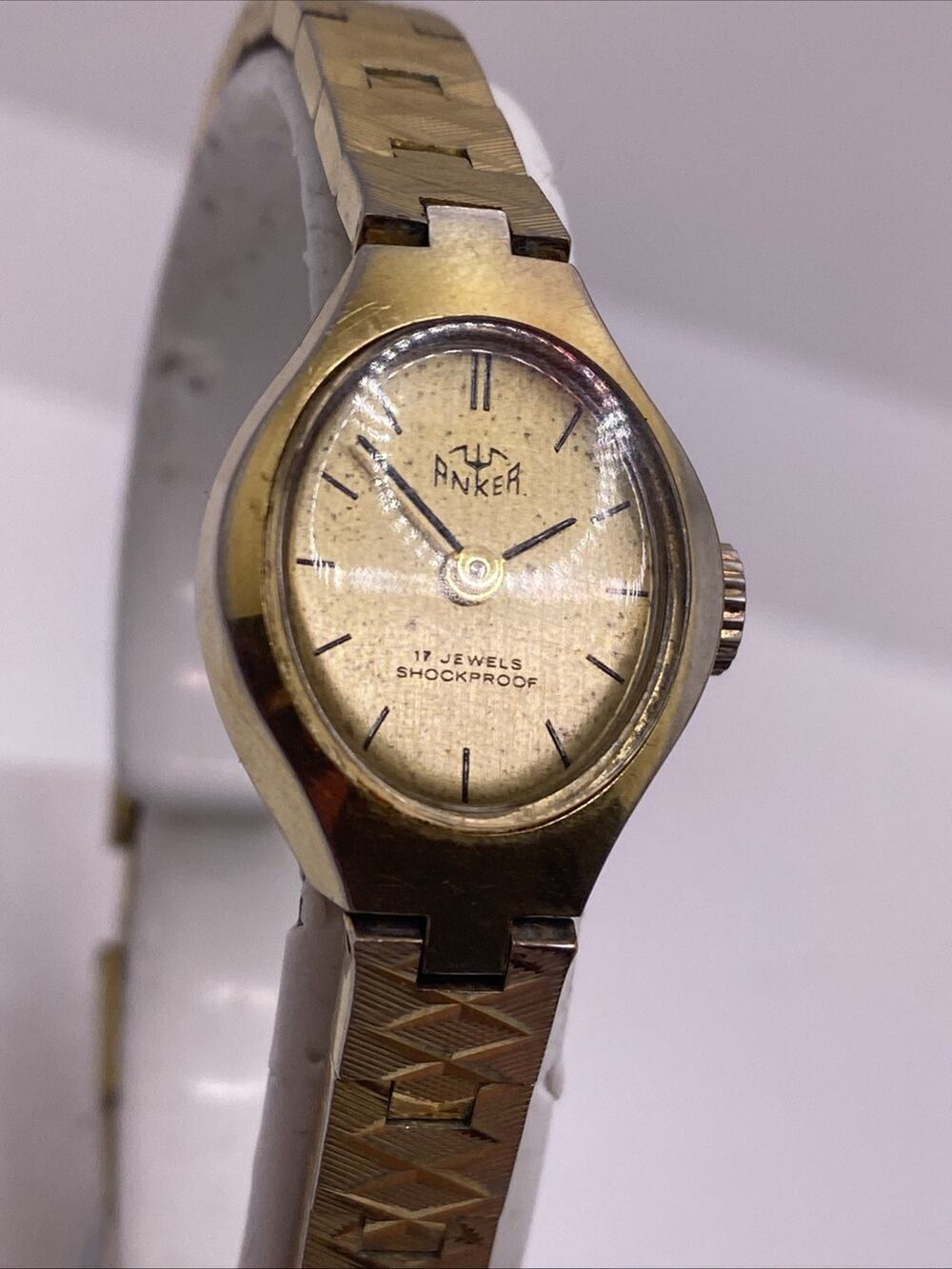 Vintage Anker Womens Gold Tone Mechancial Watch Running